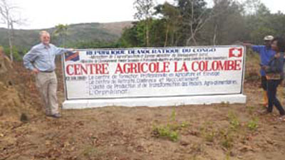 Eingang ins Agrarzentrum La Colombe
 